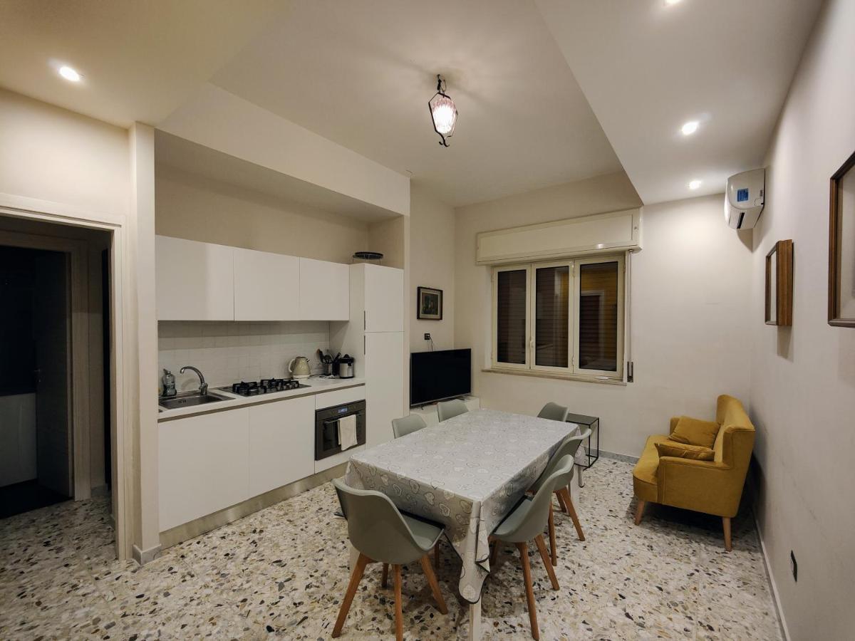 Ferienwohnung La Dimora Dell'Avvocato Neapel Exterior foto