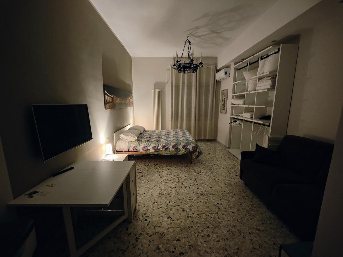 Ferienwohnung La Dimora Dell'Avvocato Neapel Exterior foto