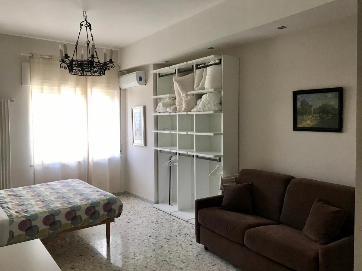 Ferienwohnung La Dimora Dell'Avvocato Neapel Exterior foto